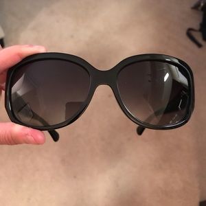 Dolce & Gabbana DD8065 polarized sunglasses